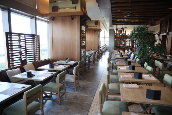 Hyatt Centric 海陸自助餐 7 折 $265 起歎過 100 款美食 + 送寵物專享點心車