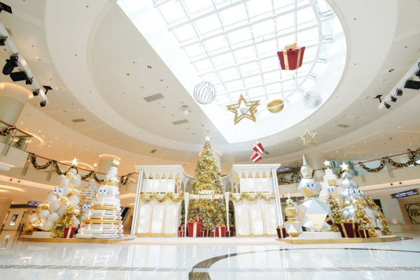 ELEMENTS圓方冬日聖誕打卡位！8米高巨型聖誕樹/聖誕精靈見面會 (附活動詳情)
