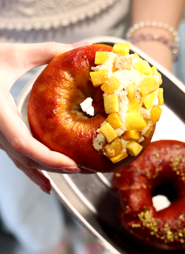 西班牙回流麵包師 賣低脂低卡德國鹼水麵包 / 肉桂卷鹹水貝果超美味！