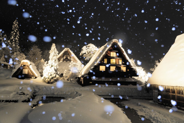 白川鄉點燈節慶(圖片來源︰KKday) 白川鄉點燈節慶(圖片來源︰KKday)
