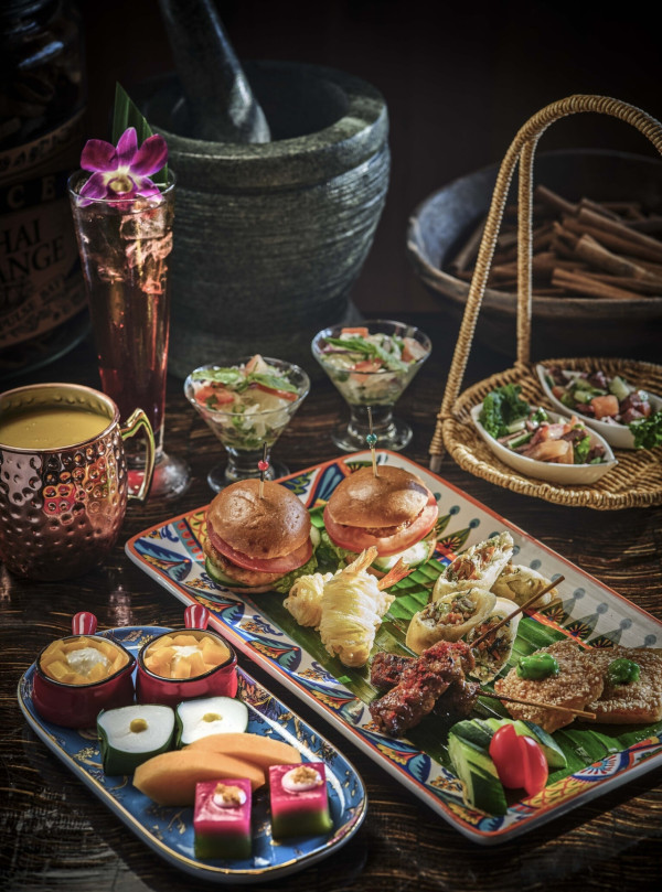 淺水灣餐廳「香辣軒」推出泰式下午茶套餐   無限暢飲特調雞尾酒／泰式魚餅漢堡／彩虹千層糕／芒果糯米飯