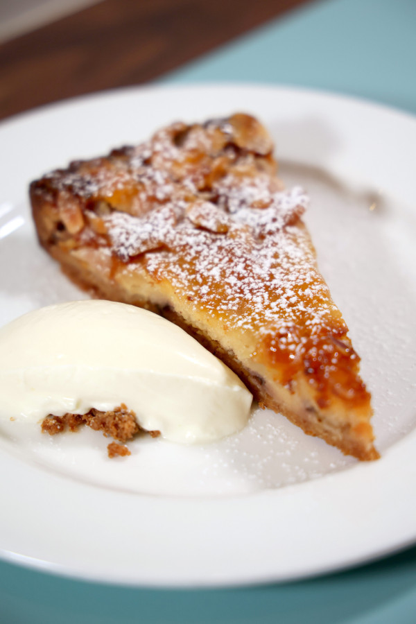 Bakehouse 灣仔店堂食新品 升華版 French Toast / 超厚魚柳包 / 旋風蛋吐司