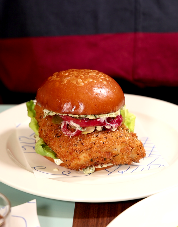 Bakehouse 灣仔店堂食新品 升華版 French Toast / 超厚魚柳包 / 旋風蛋吐司