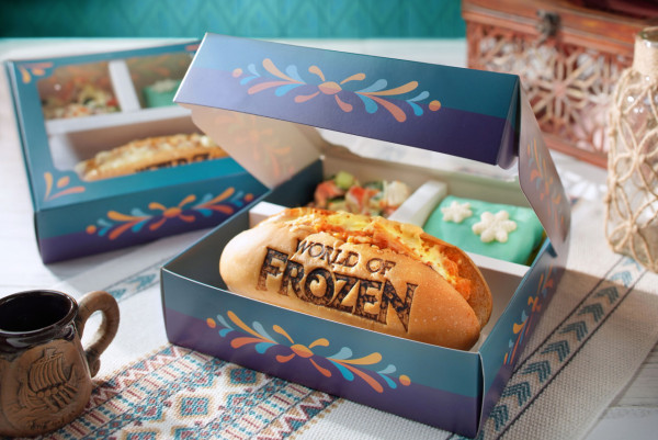 迪士尼樂園魔雪奇緣主題園區美食   小白雪花冬甩／鬆餅／朱古力火鍋／雪花杯／綠茶曲奇／churros／熱狗