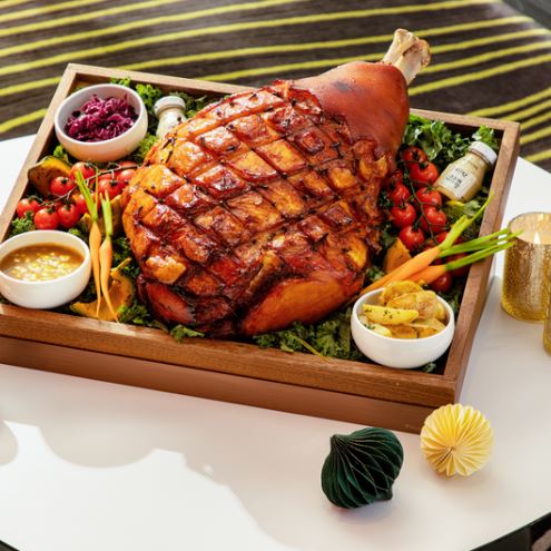 香港W酒店推出聖誕外賣到會美食    火雞／蜜餞烤火腿／和牛斧頭扒／美式豬鞍架／烤羊腿