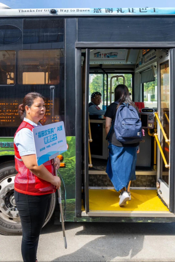 福田口岸免費穿梭巴士 福田口岸免費穿梭巴士