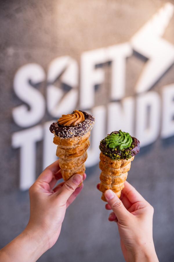 Soft Thunder 2,000 呎旗艦店 新品焦糖布甸丹麥酥 + 雪糕麻糬 Affogato