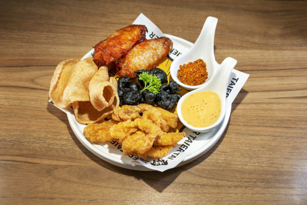 太二酸菜魚香港｜太二酸菜魚4間分店本月正式開幕 免費送藤椒撈汁海鮮雞！香港店獨家