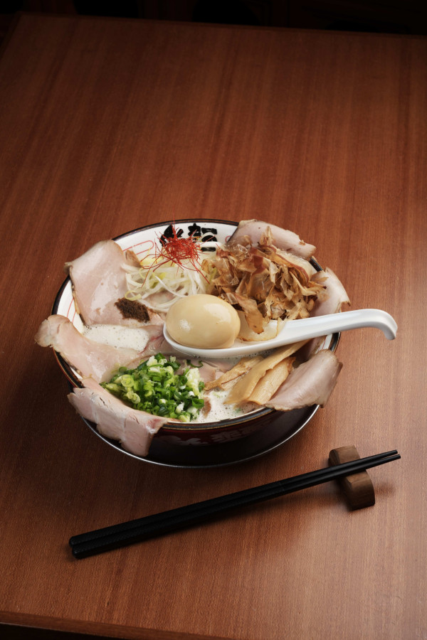 本地元素拉麵店「樂麵」進駐將軍澳   琥珀之味醬油／芫茜／茜檸雞／花雕醉雞湯／胡椒豚肚湯拉麵／開業優惠！