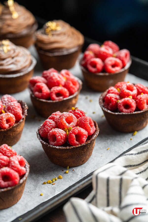 Bakehouse 聖誕 Big Box 開 Party 食招牌酸種蛋撻 / 新出威士忌香栗子撻