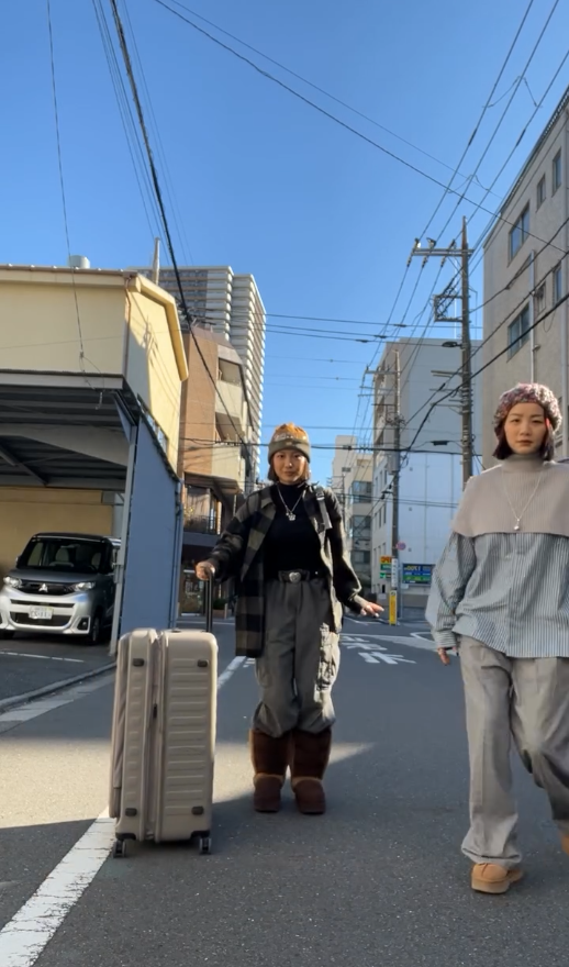 馬國明湯洛雯結婚｜法國婚紗相正式公開！巴黎鐵塔做背景 湯洛雯冧爆凝視老公 