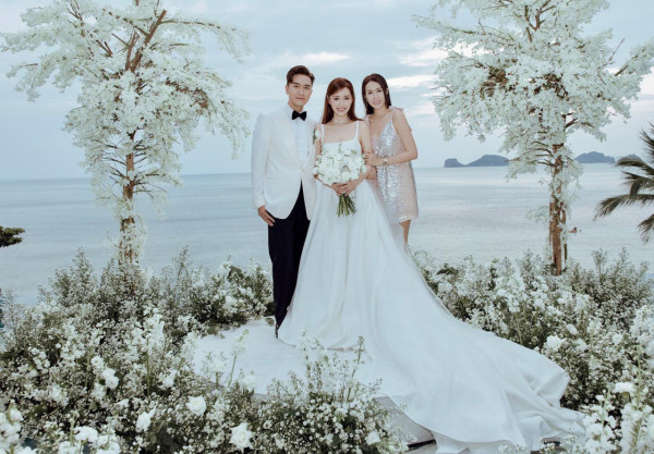 馬國明湯洛雯結婚｜法國婚紗相正式公開！巴黎鐵塔做背景 湯洛雯冧爆凝視老公 