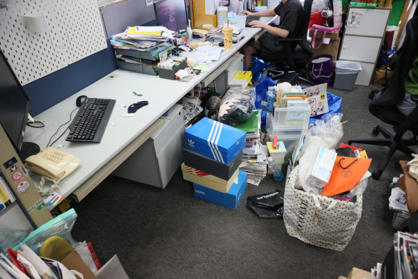 專業收納師出手！教你清潔整理辦公室工作枱　斷捨離＋増加枱面空間