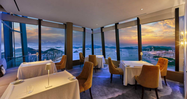 聖誕約會餐廳推介 101 樓海景意式餐廳 / Cozy 法式小館 / 西班牙聖誕餐