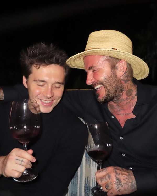 碧咸一家聚首賀新年  12歲細女「哈七」搣甩Baby Fat晒長腿少女味濃 