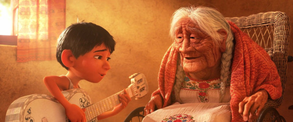 《玩轉極樂園》太婆Coco配音演員逝世 享耆壽90歲