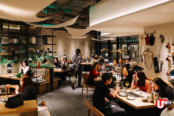 Glamping 主題燒肉店 1 月限定飄雪 + Busking  / 戶外聽歌燒棉花糖至 2am