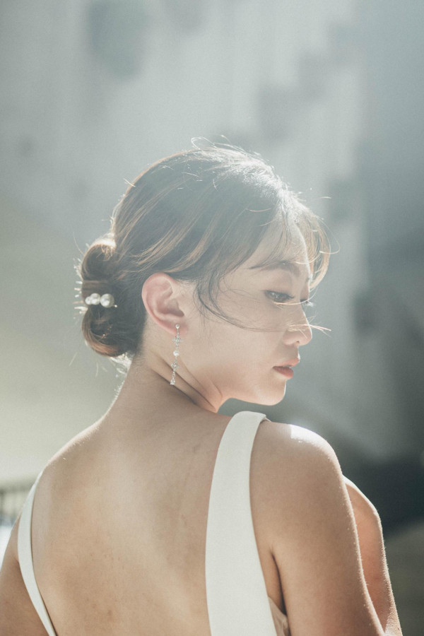 珍珠低發髻髮型 Credit: 新娘化妝師Yutsz魚子