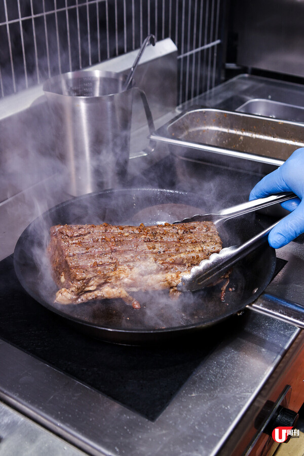 鬼金棒全新姊妹拉麵店  40 公斤牛骨炮製極濃牛骨湯 /  超豪 A4 和牛做配料 