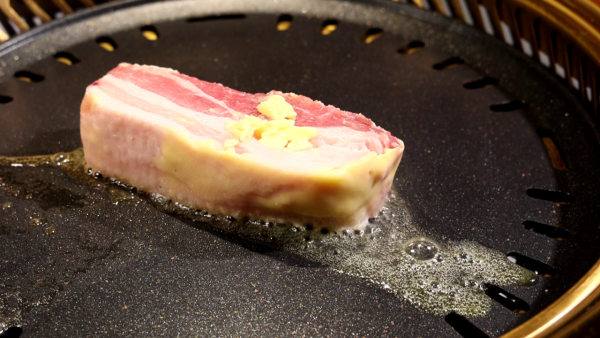 最 Hit「老錢風」會長之家韓燒店 香港少見牛油熟成五層肉 邪惡牛小腸大腸 