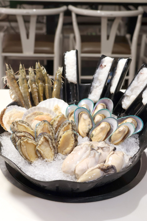 $256 烤鰻魚火鍋放題 任食 150 款配料＋重點狂擦和牛 生蠔 麵包蟹