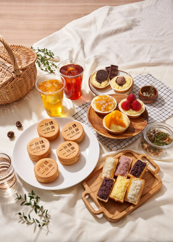 男女適用情人節禮物6:甜品小食 - 不要對我尖叫「一分錢 一分貨」夾心車輪餅 HK$19/個男女適用情人節禮物6:甜品小食 - 不要對我尖叫「一分錢 一分貨」夾心車輪餅 HK$19/個