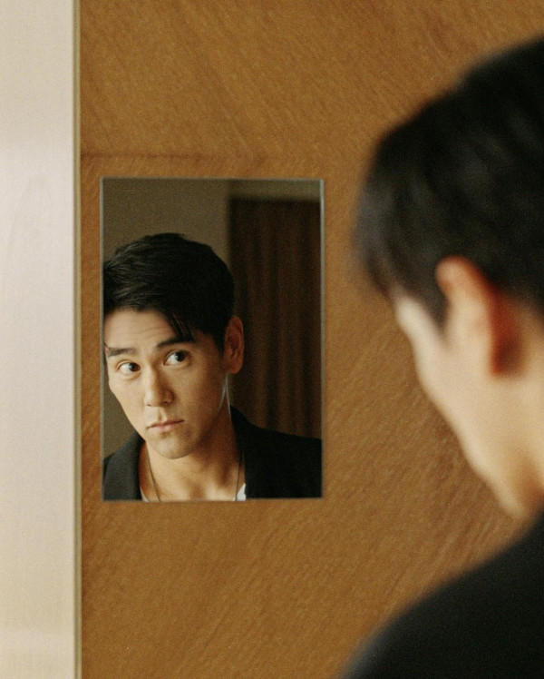 9歲女孩為梁朝偉操刀拍攝相片集  偉仔極罕露出慈父笑容 