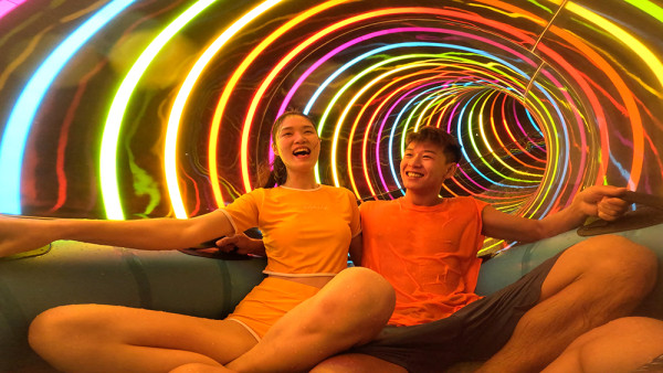 春季必玩！35折入場 全家勁玩澳門最大室內恆温水上樂園＋免費升級住宿 