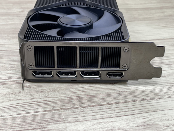 NVIDIA GeForce RTX 4070 SUPER 大考驗！中階卡王再升級！