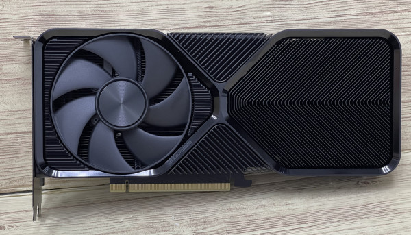 NVIDIA GeForce RTX 4070 SUPER 大考驗！中階卡王再升級！