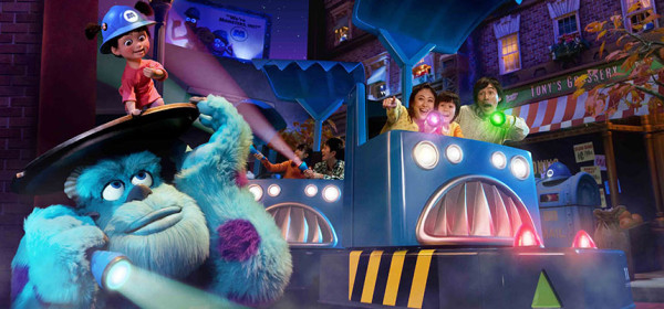 東京迪士尼攻略｜ 必玩遊樂設施 怪獸電力公司迷藏巡遊車（圖片來源：東京迪士尼樂園）