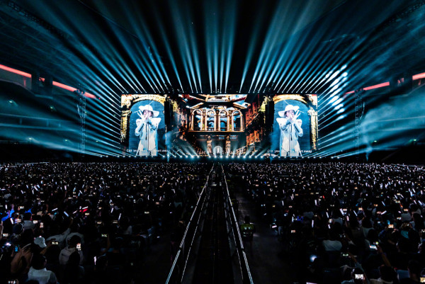 鄧紫棋晒深圳五星級總統套房 1晚房價14萬港幣 超大落地窗/180度海景 