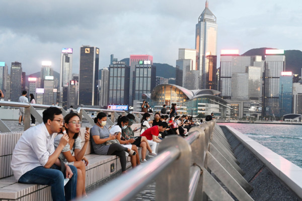 香港人幸福指數調查逾8成人指貧富懸殊問題嚴重  45%年輕人覺付出努力都無法向上流動