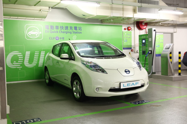 電動車充電「閒置費」陷阱 5 招自保攻略避免天價收費【附收費表】