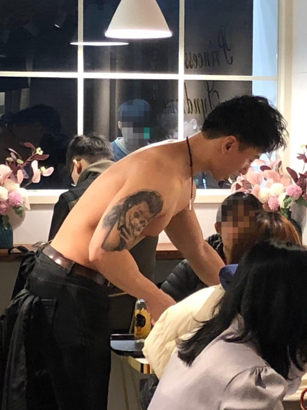 台北新開大隻猛男餐廳  抱抱合照都得！侍應撞樣男團成員 