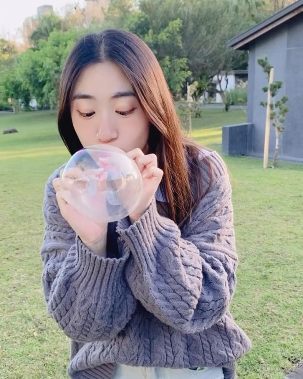 無綫小花台灣拍節目染甲流高燒三日 疑急性焦慮發作：感覺很孤獨好害怕 