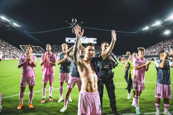 美斯日本｜國際邁阿密球隊抵達日本 美斯臉上重現笑容 