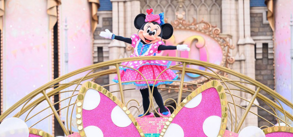 東京迪士尼樂園表演 米妮@幻彩世界(圖片來源:東京迪士尼樂園) 東京迪士尼樂園表演 米妮@幻彩世界(圖片來源:東京迪士尼樂園)