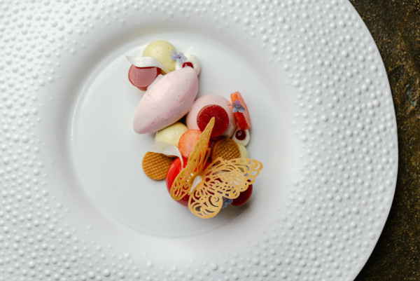 情人節撐精選枱腳熱點 肉肉豪華餐 / 復古圖書館餐廳 / 山頂紅磚屋拍拖