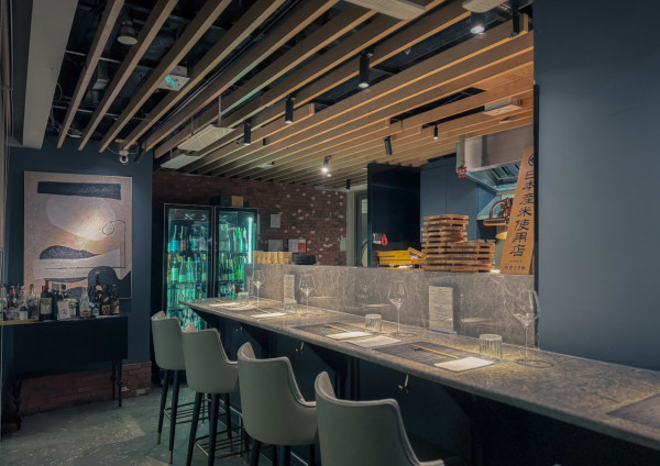 情人節撐精選枱腳熱點 肉肉豪華餐 / 復古圖書館餐廳 / 山頂紅磚屋拍拖