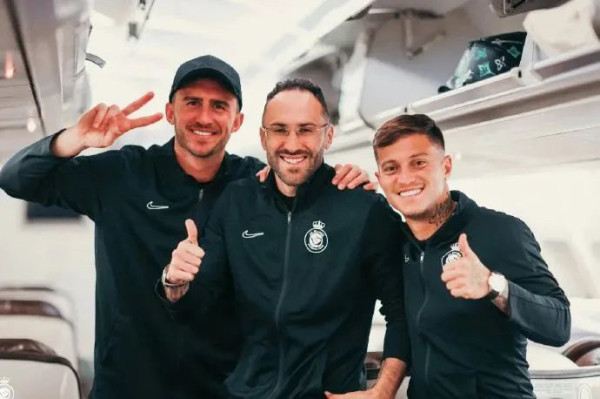 美斯日本｜國際邁阿密球隊抵達日本 美斯臉上重現笑容 