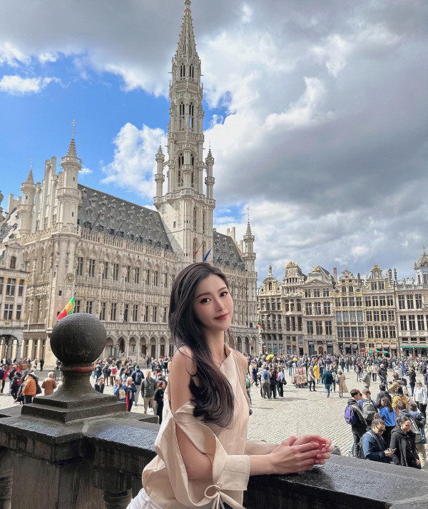 鍾嘉欣馬爾代夫賀柳婚曬老公視角素顏靚相！豪華別墅房價至少$XXXXX起 