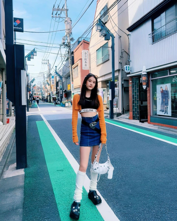 57歲美魔女曬火辣泳衣峇里過年 富商老公豪送7位數名錶做情人節禮物 