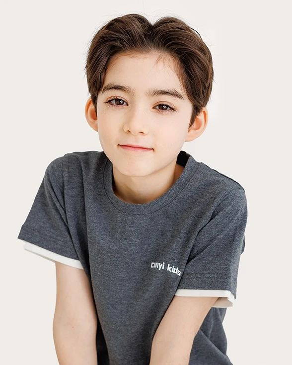 韓國「混血天使男童」長大近照曝光！被譽地上最完美顏值！ 