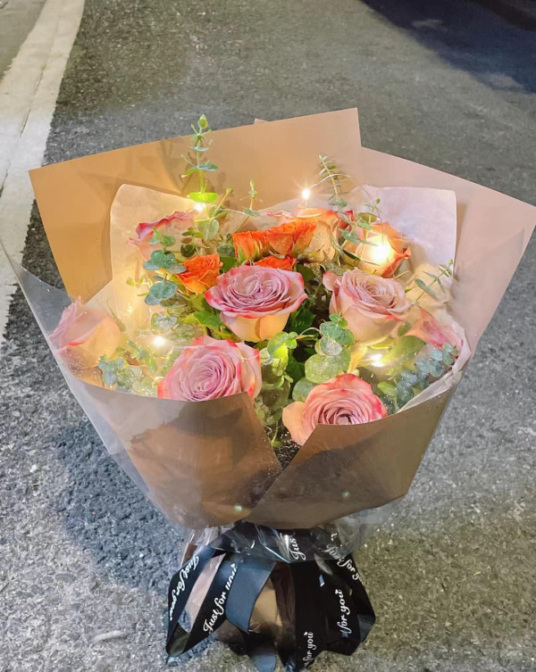 深圳代購情人節花束興起 99枝玫瑰花只需9比香港平一半!