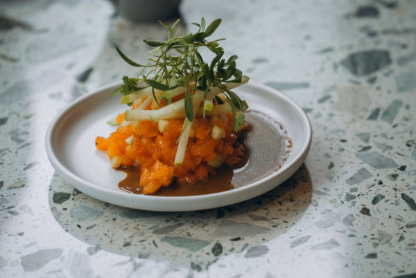 炮台山新開休閒風意式Cafe「Coffeelin」   忌廉包／烤八爪魚鬚／燴雞／蛋幼麵／雞尾酒