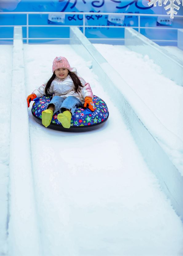 深圳冰雪節2024開鑼！戶外真雪場／10米長雪滑梯／3.5米高巨型雪人 