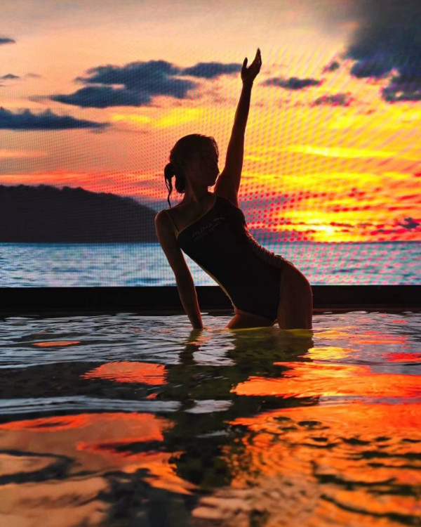 蔡依林首爾滑雪發生意外驚魂未定！IG曝光近況 激罕曬泳衣照騷S形曲線 