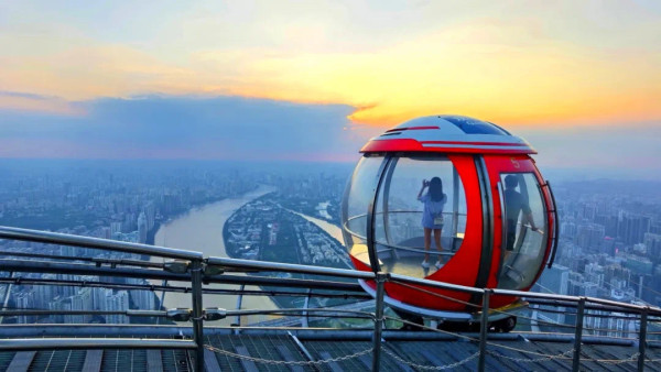 廣州塔上的摩天輪。（圖片來源：微博＠廣州塔）