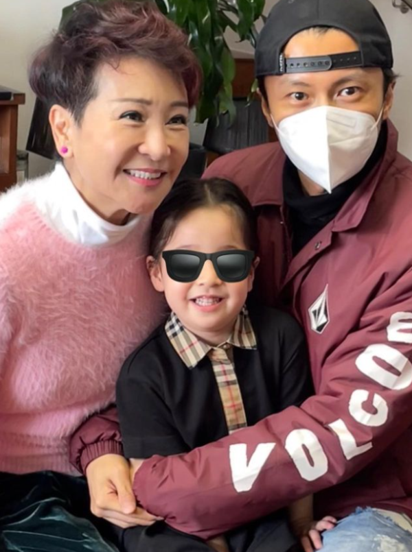 42歲謝婷婷神隱加拿大凍齡近照曝光！隱居二千萬豪宅相夫教女！ 